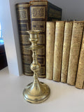 Candelabro de latón