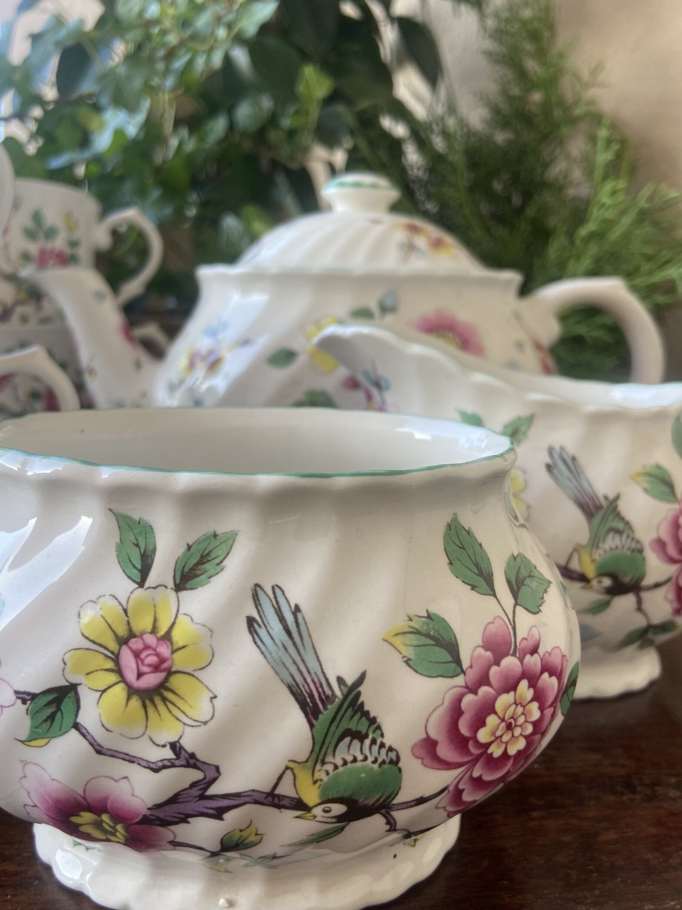 Juego de té en loza inglesa "Old Foley"