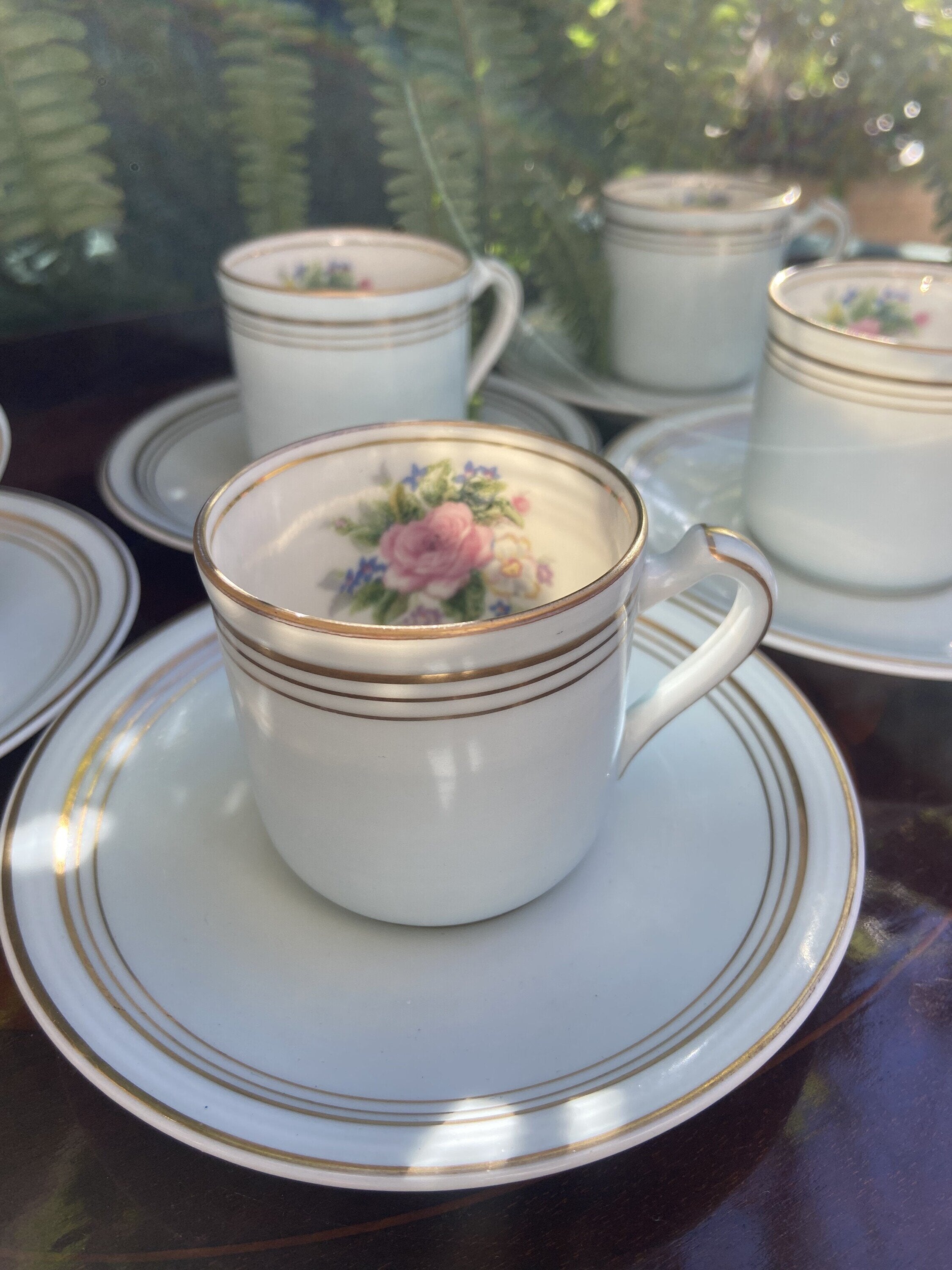 6 tazas de café en porcelana francesa de Limoges "Charles Ahrenfeldt"