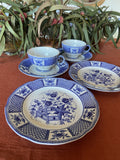 2 trios con taza de té en loza francesa "Sarreguemines".