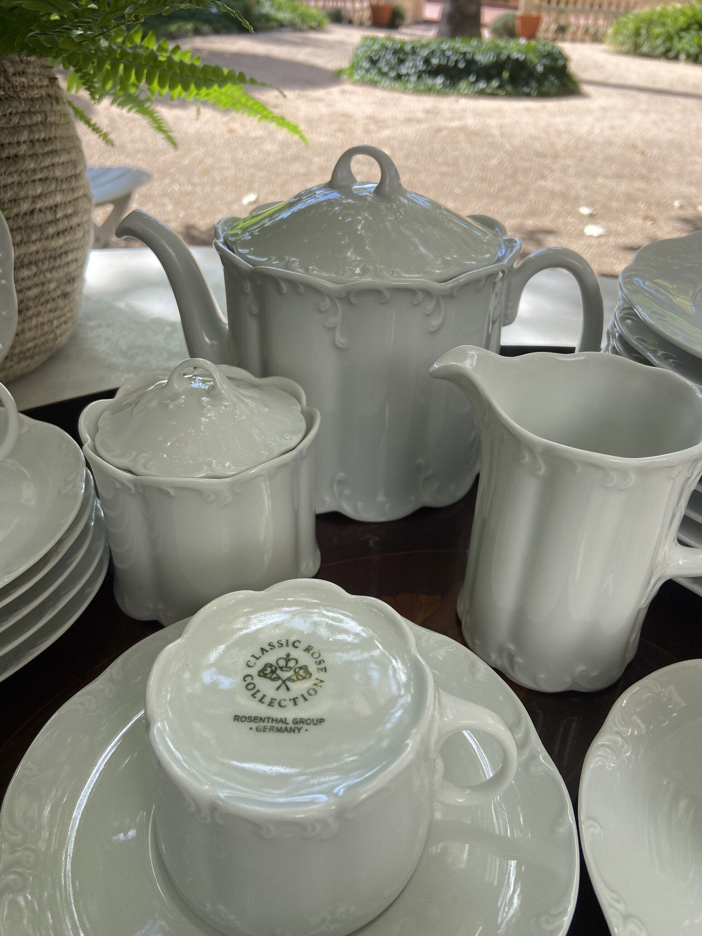 Juego de té en porcelana blanca "Rossenthal"