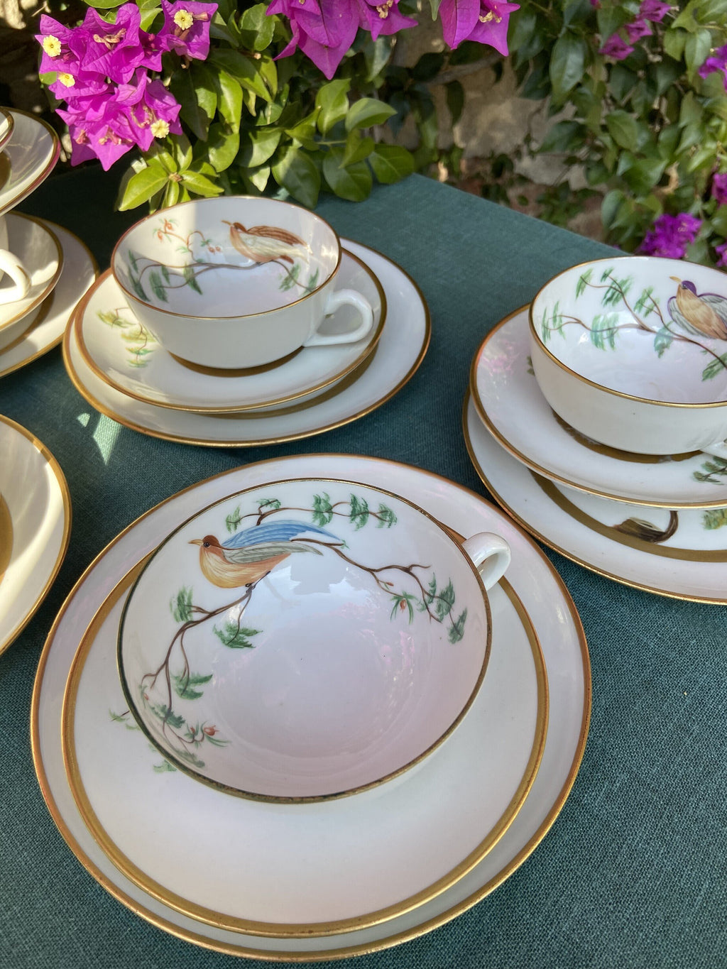 6 tazas de té con plato y 6 platos de merienda en porcelana "Bidasoa"