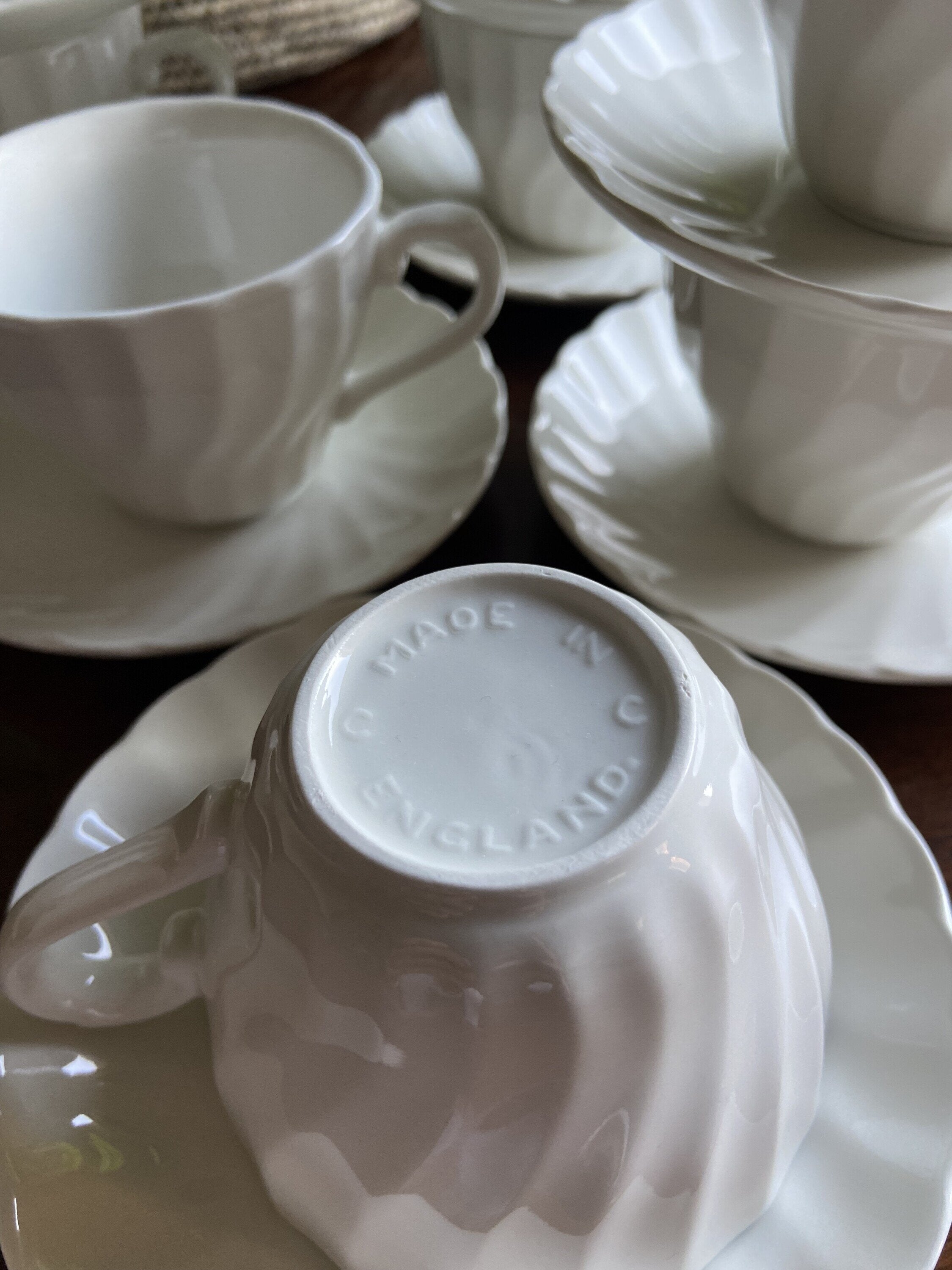 10 tazas de té/desayuno en loza inglesa "Churchill"