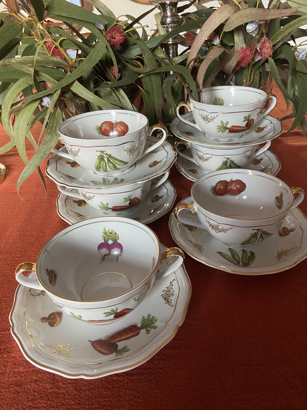 6 tazas de consomé en porcelana alemana "Jager"
