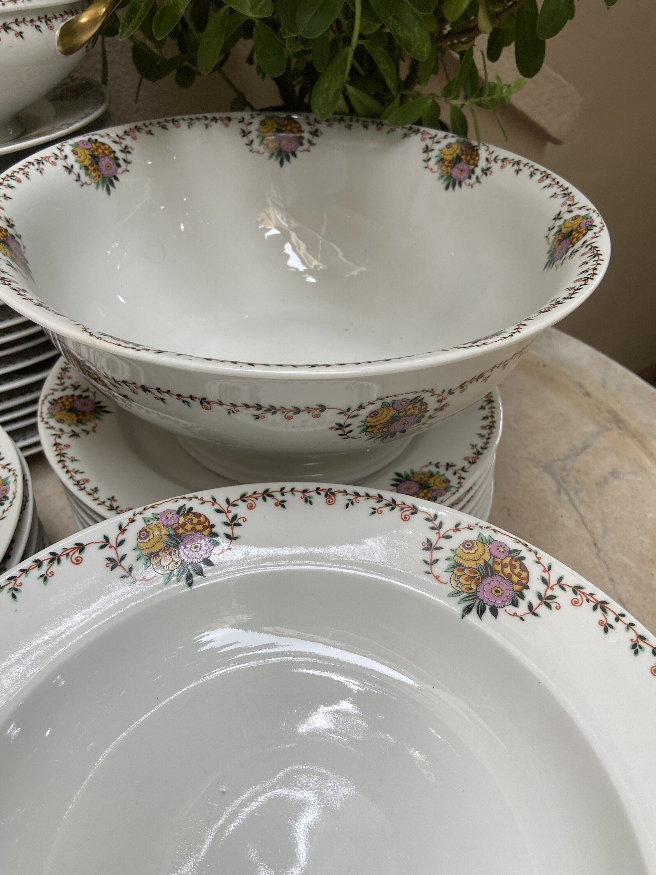 -Vajilla en fina porcelana francesa de Limoges "Raynaud & Cº"