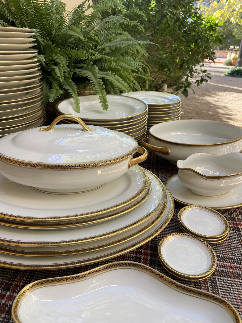 Vajilla en porcelana francesa "Haviland" Limoges.