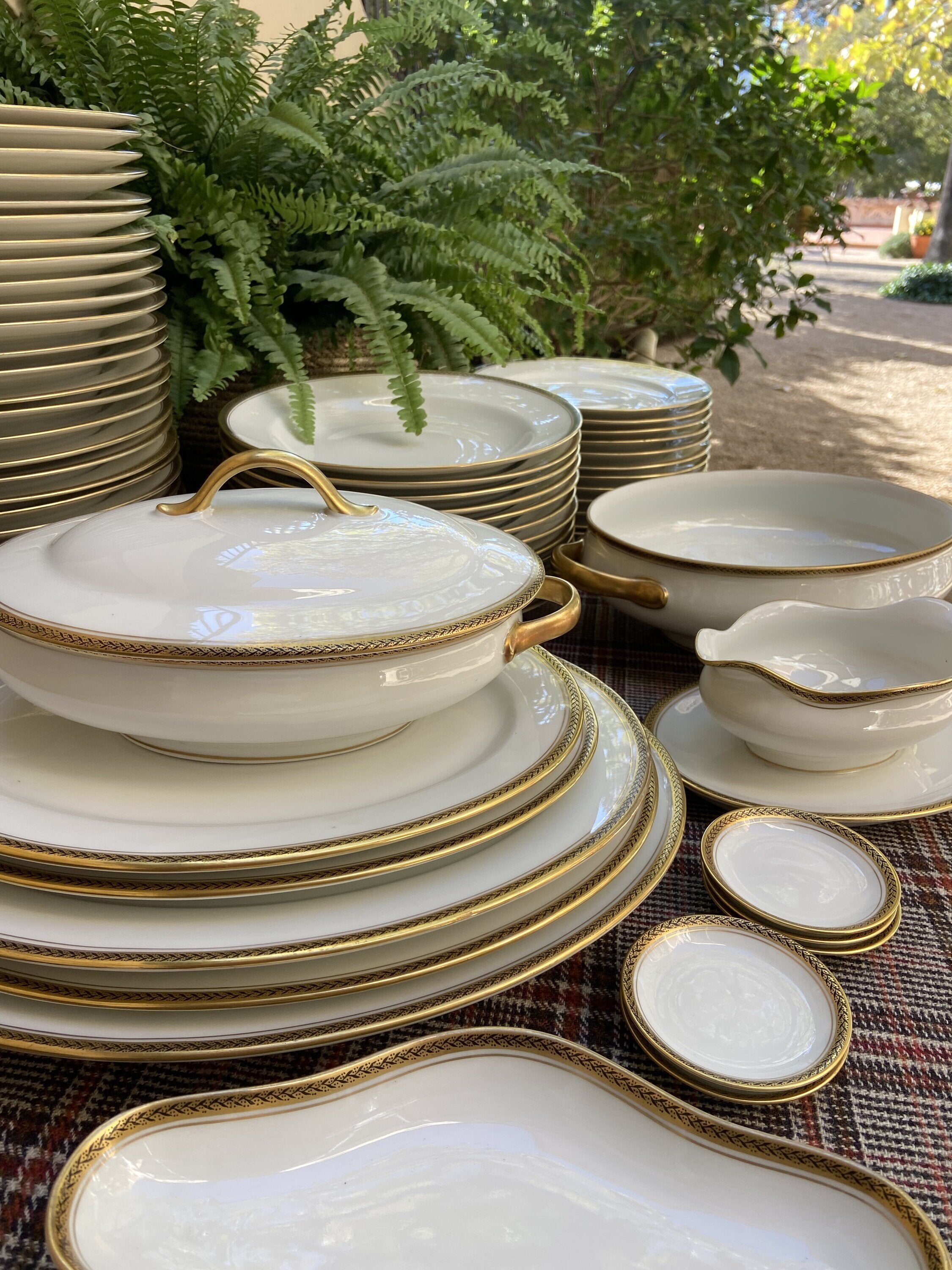 Vajilla en porcelana francesa "Haviland" Limoges.