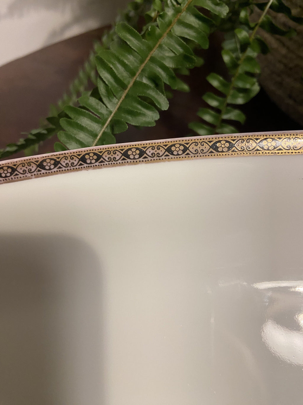 Fuente alargada en porcelana alemana "Hutstenreuther".