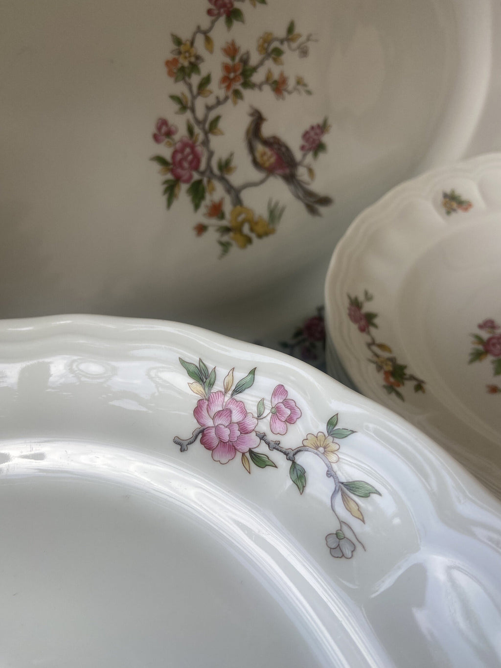Vajilla en porcelana "Bidasoa" para 6 comensales.