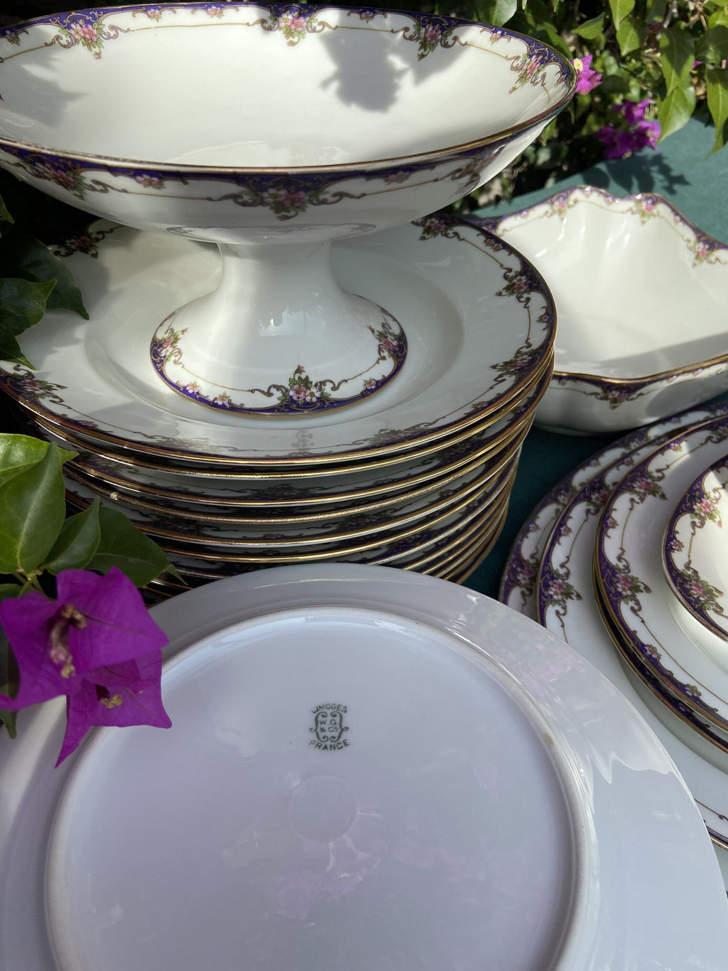 Vajilla en fina porcelana francesa de Limoges "W.G. & Cª"