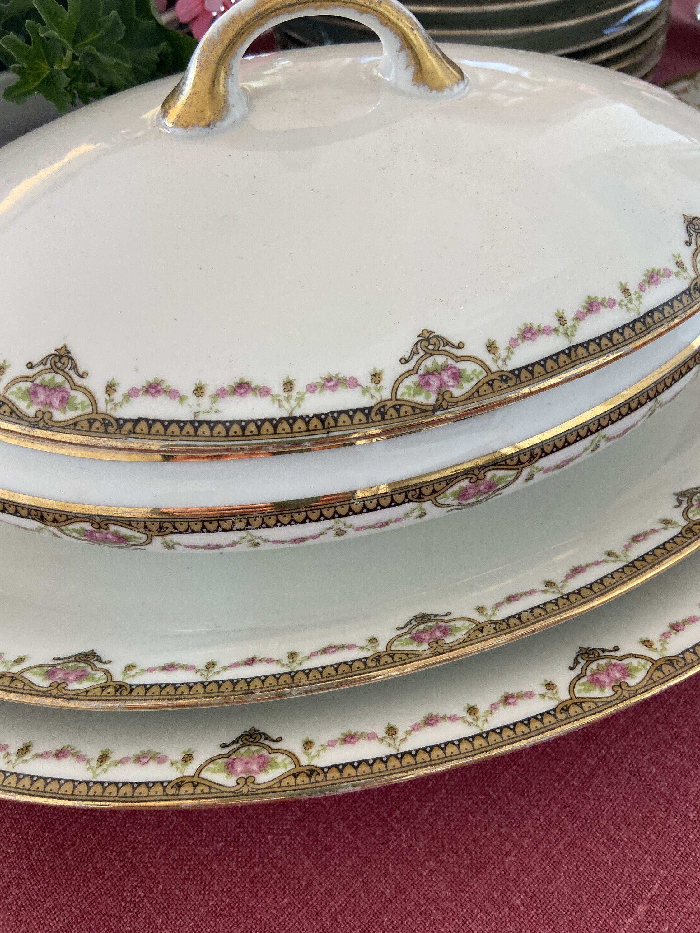 Vajilla en porcelana francesa de Limoges "BRP."