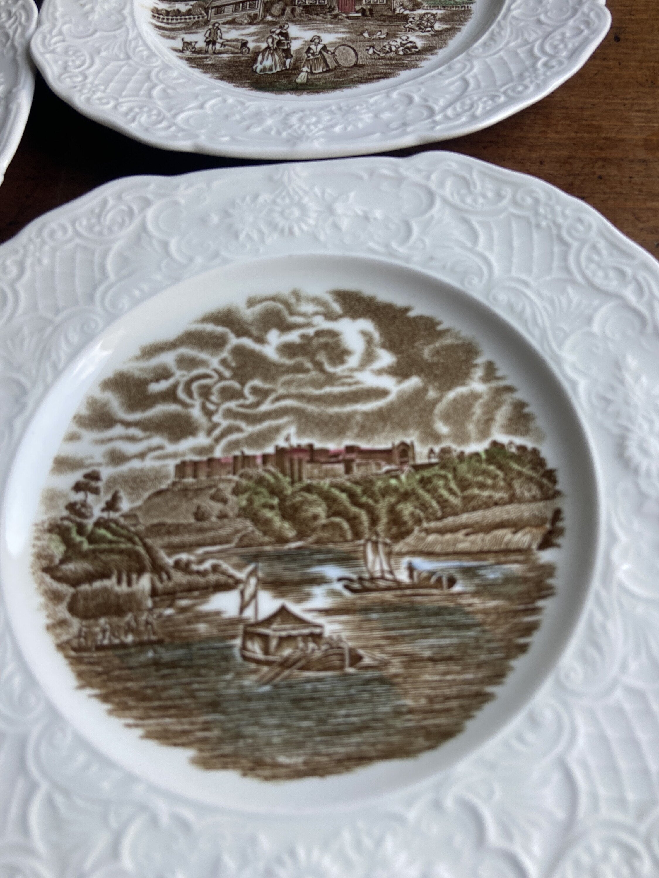 12 platos merienda en loza inglesa "Johnson Bros" (mod.Historic Scenes).
