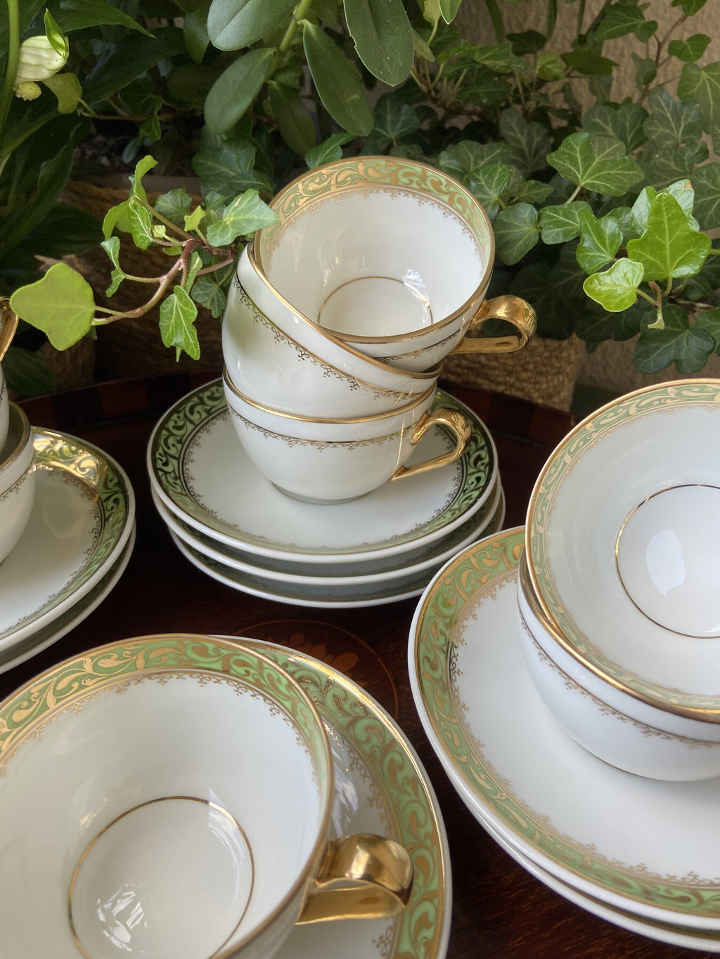 8 tazas de café en porcelana "Bidasoa".