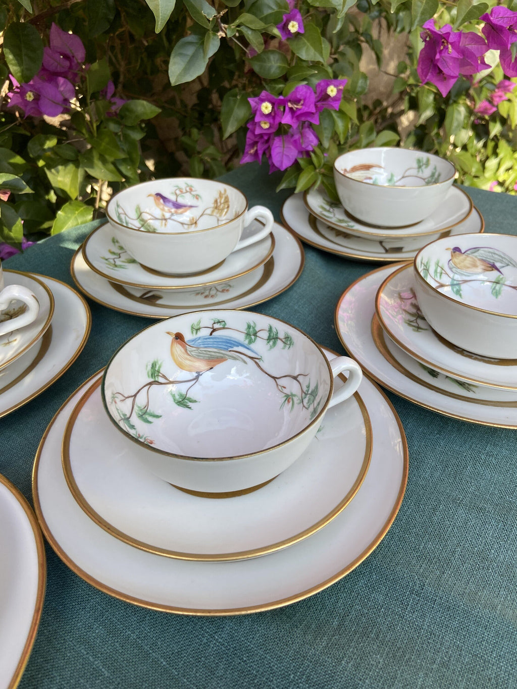 6 tazas de té con plato y 6 platos de merienda en porcelana "Bidasoa"