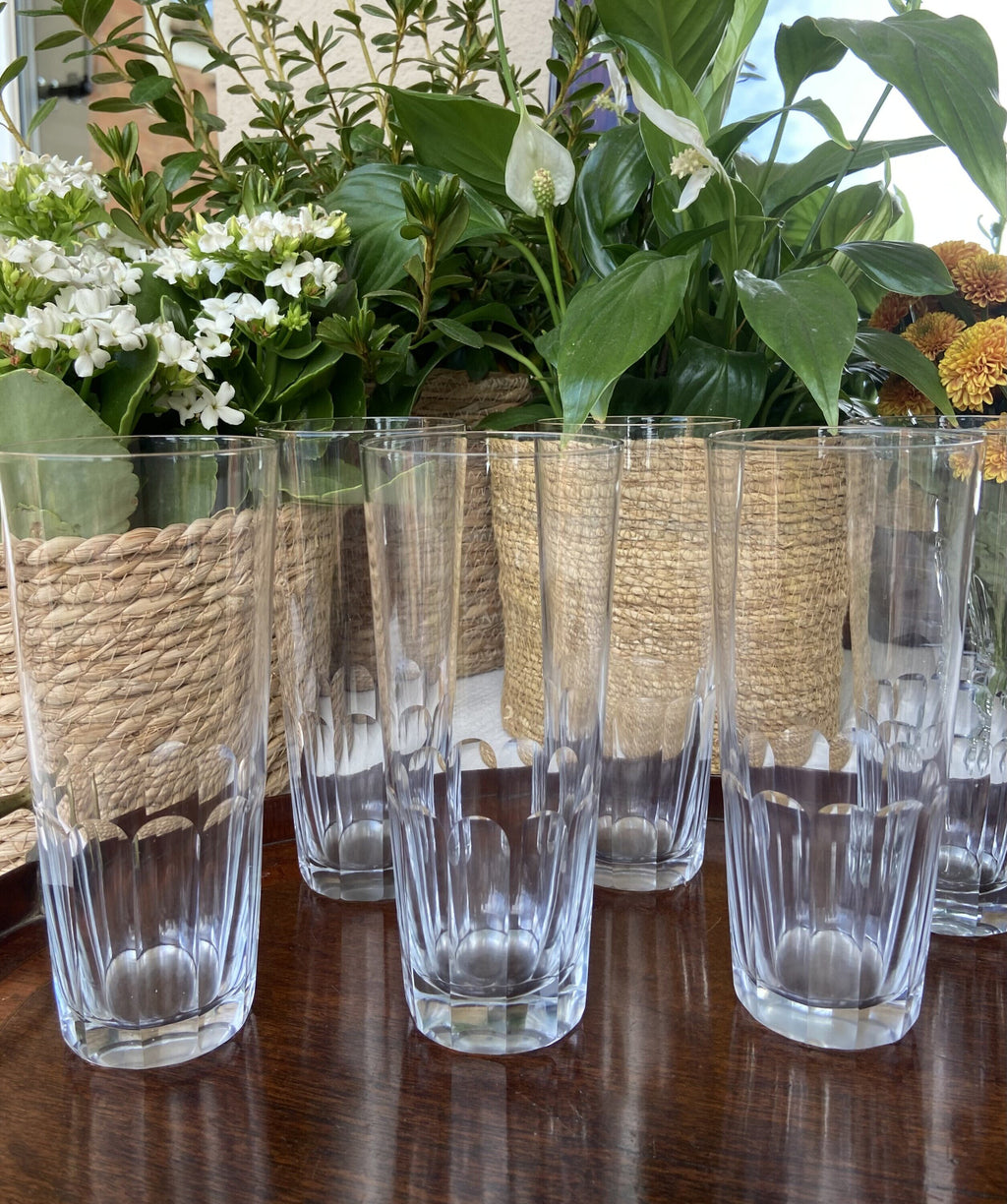 6 vasos de refresco en fino vidrio tallado.