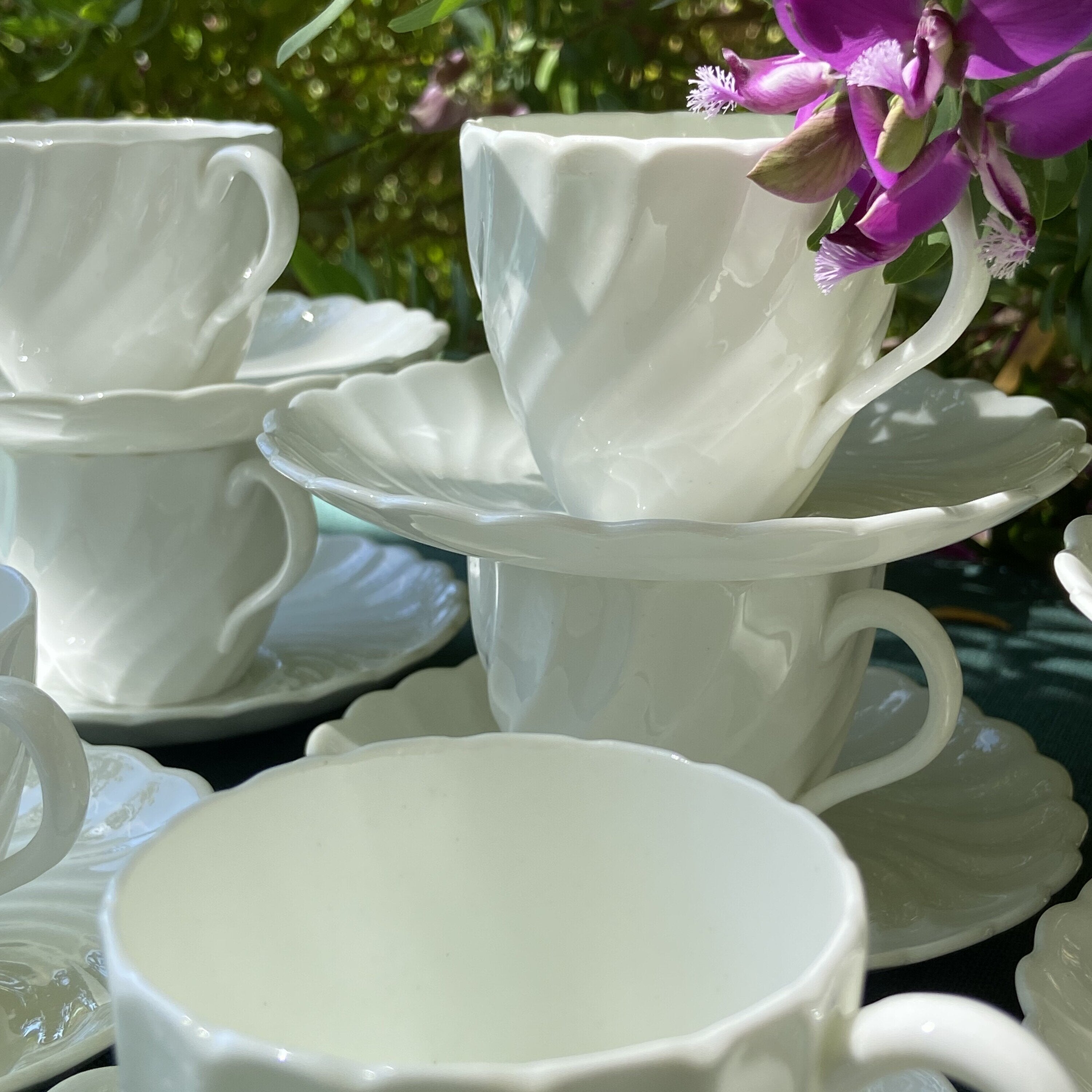 Juego 8 tazas de café fina porcelana inglesa "Aynsley".