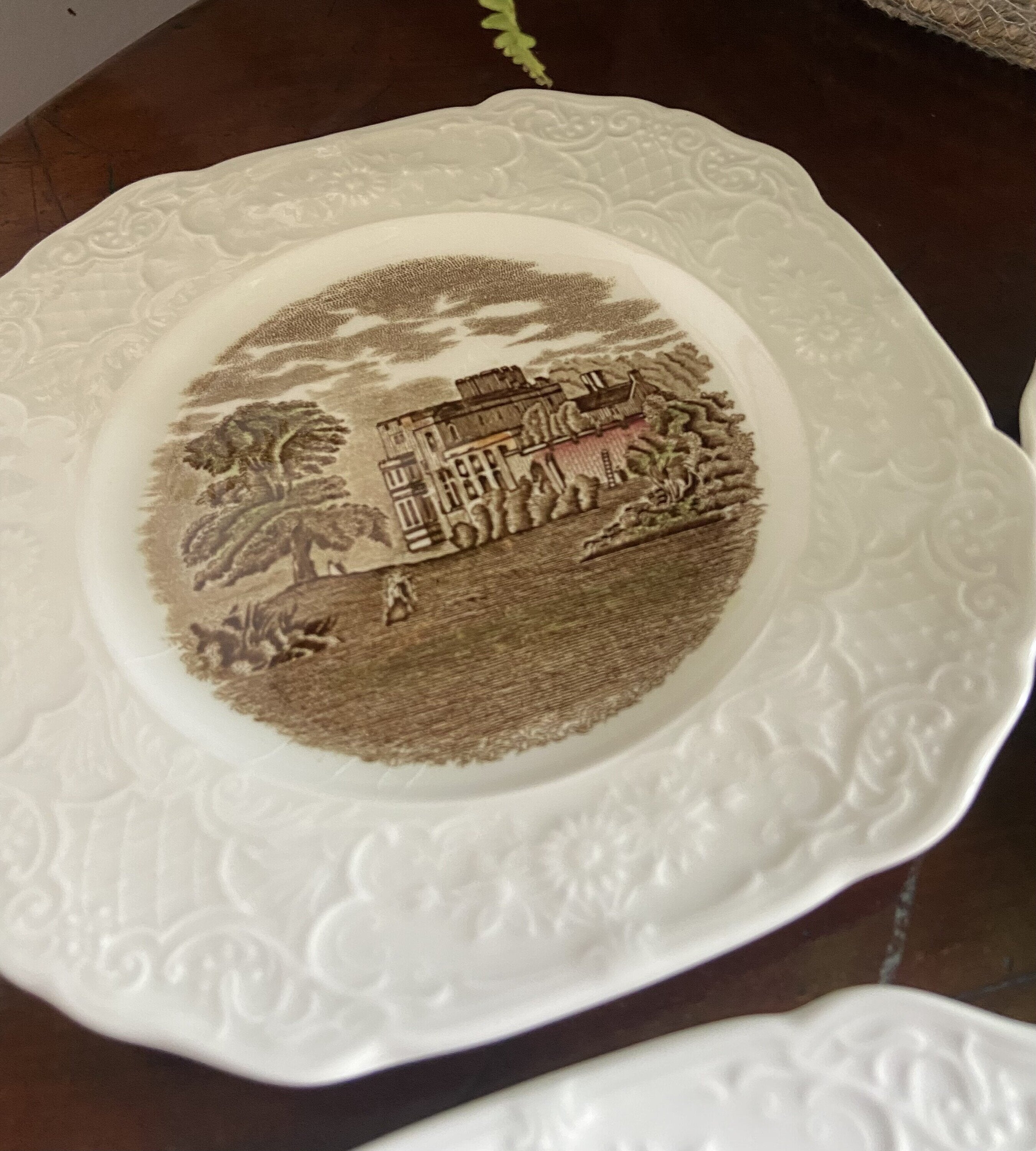 12 platos merienda en loza inglesa "Johnson Bros" (mod.Historic Scenes).
