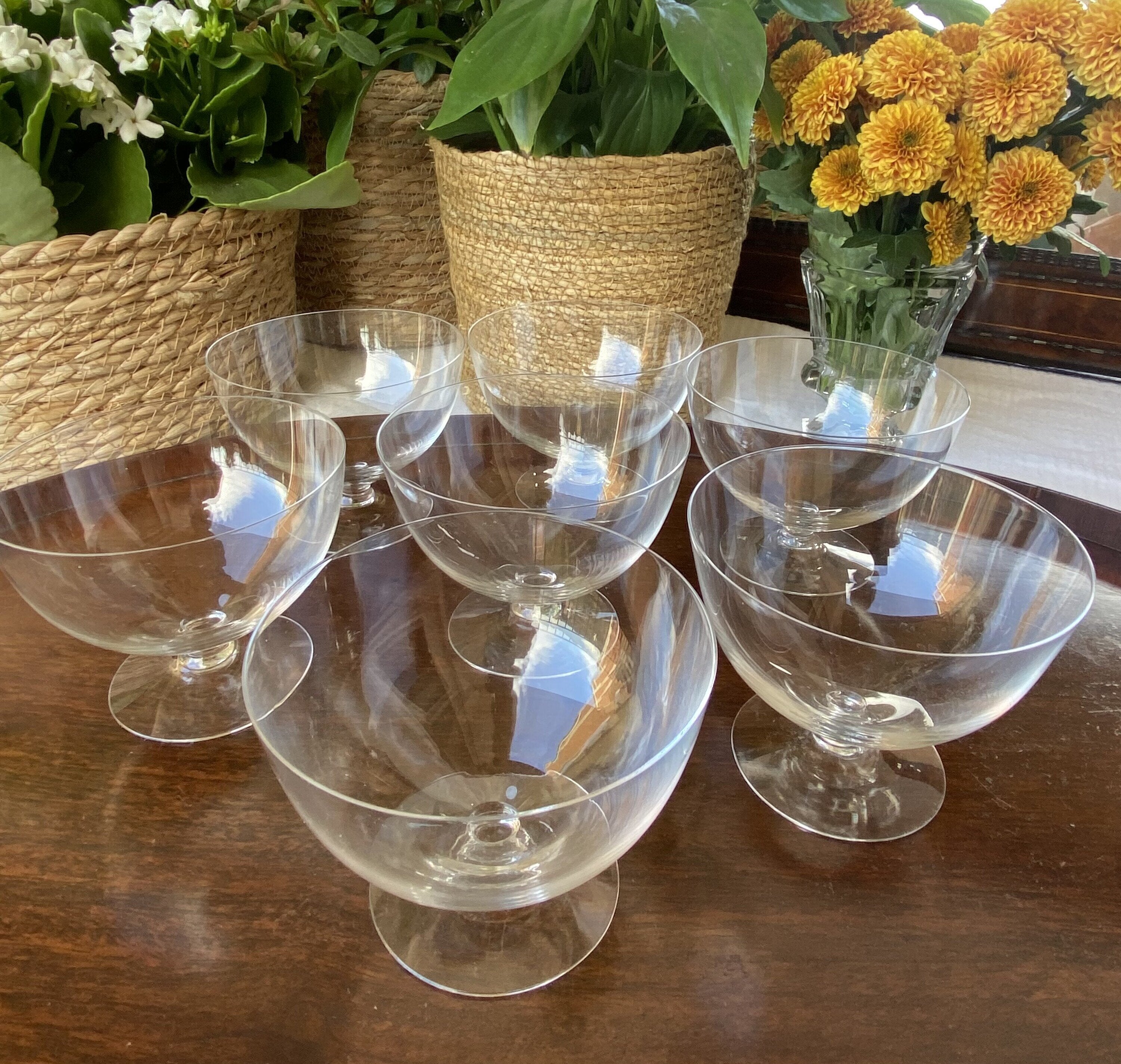 7 copas postres en fino cristal.