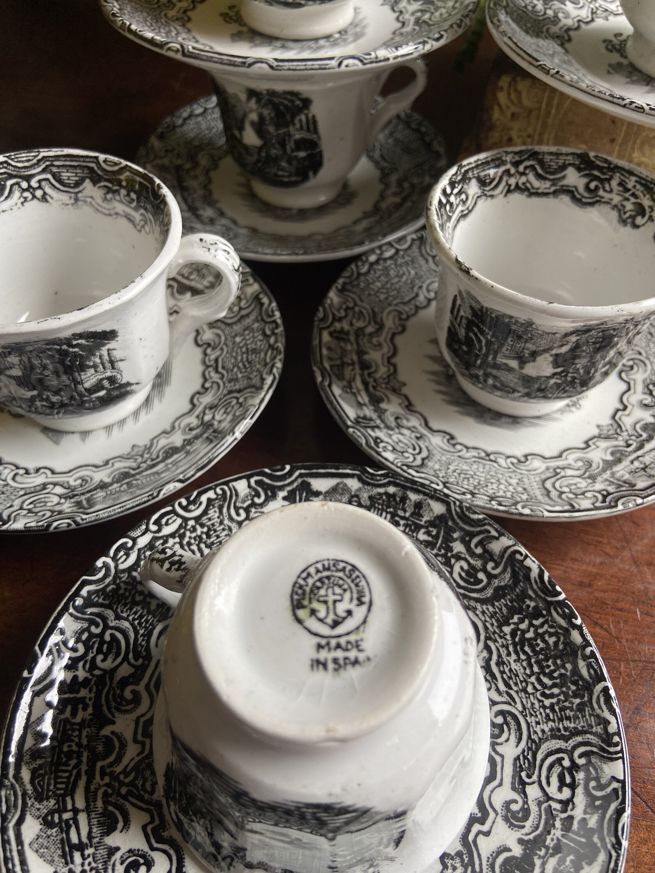 6 tazas de café en loza "Pickman S.A.Sevilla" Cartuja
