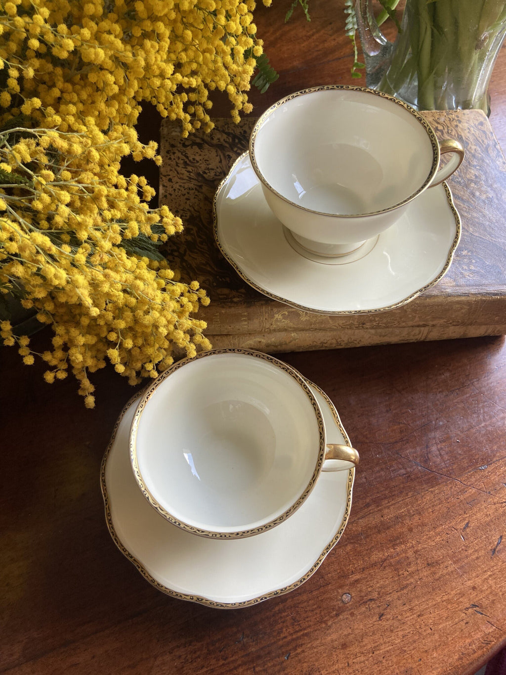 Pareja de tazas de té/desayuno en porcelana alemana K.P.M.