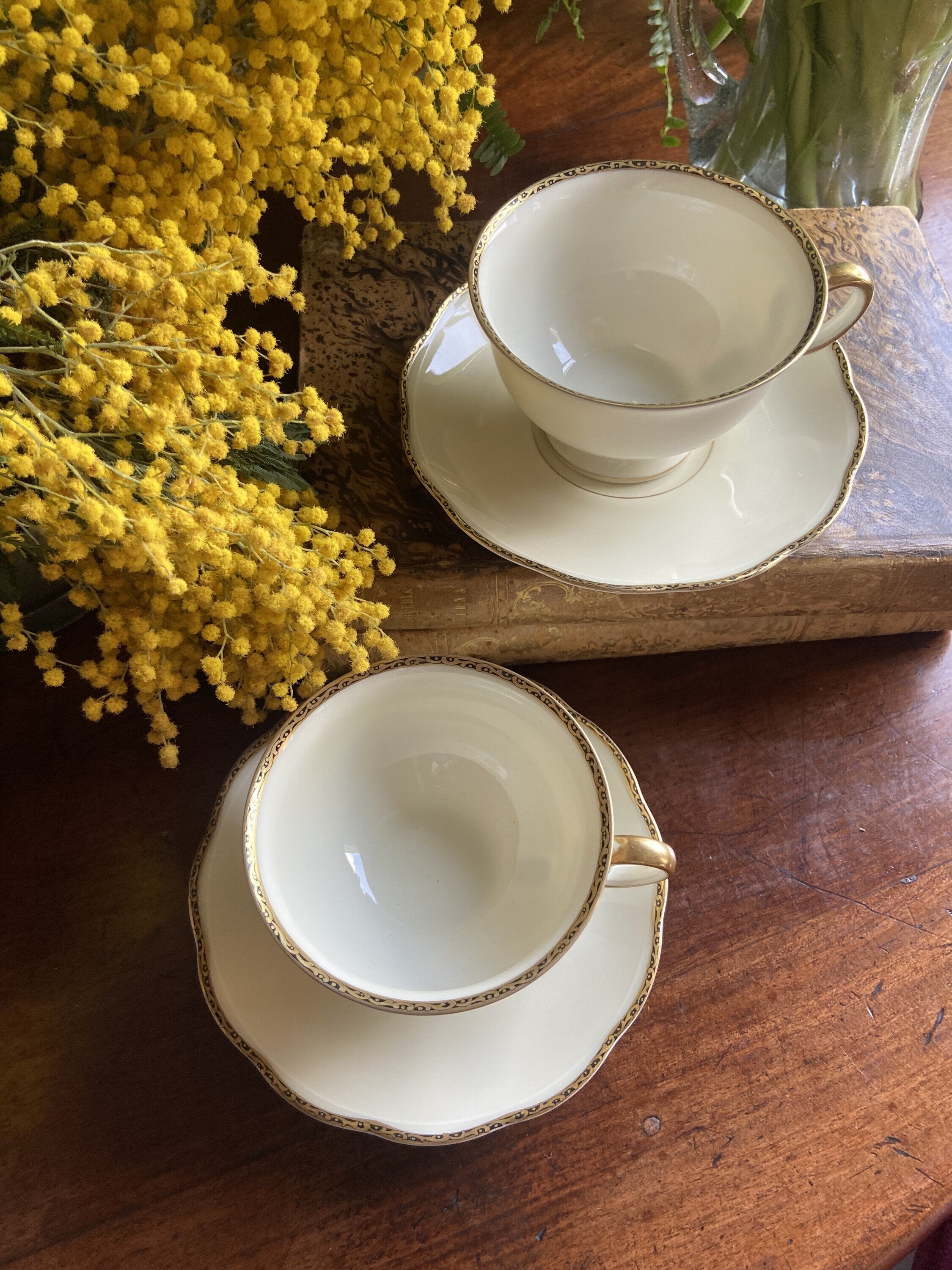Pareja de tazas de té/desayuno en porcelana alemana K.P.M.
