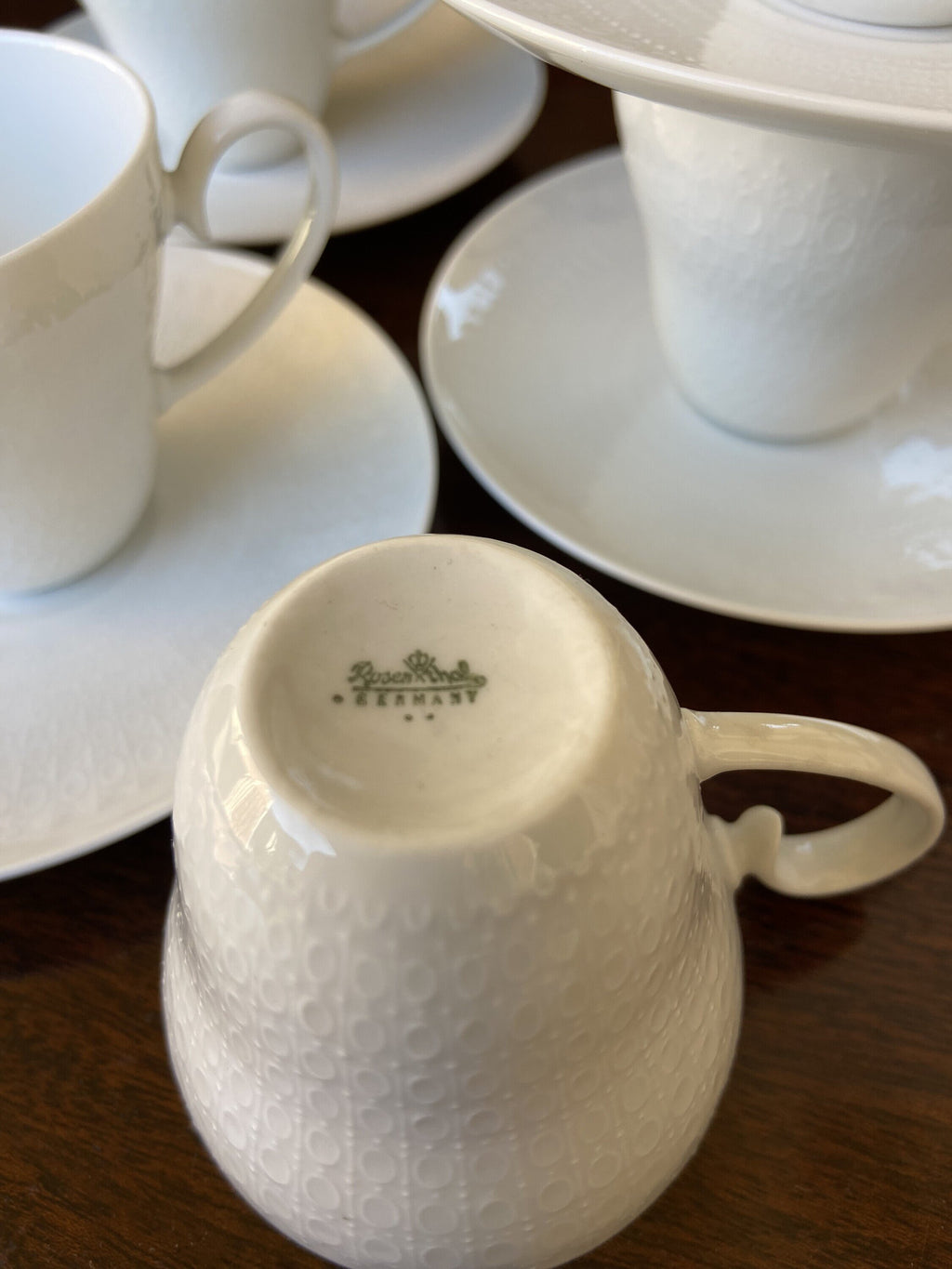 6 tazas en fina porcelana alemana "Rosenthal".
