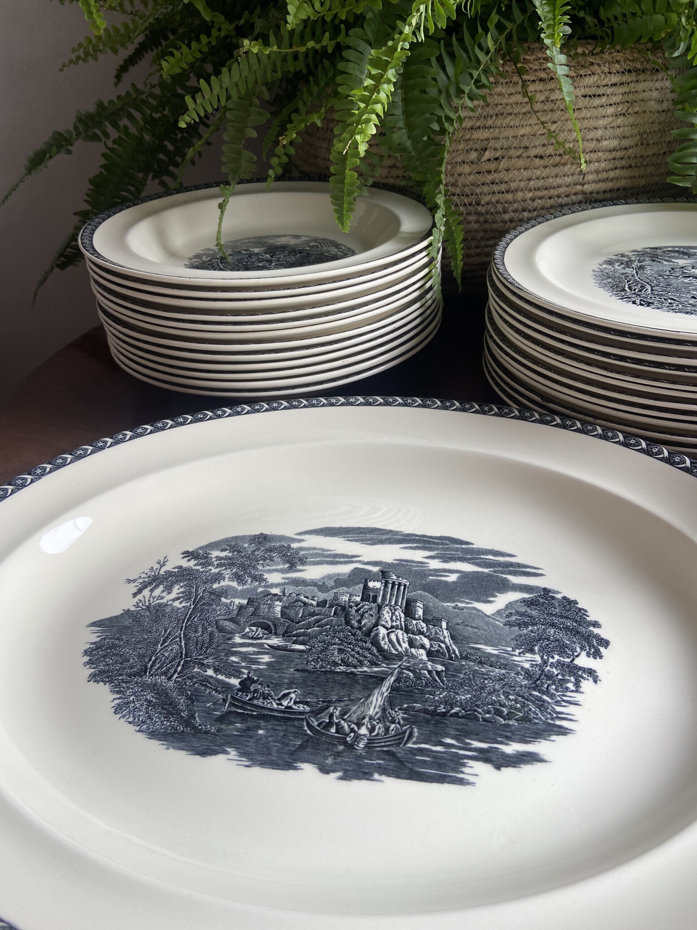 Vajilla en porcelana inglesa "Wedgwood" (mod. Lugano)