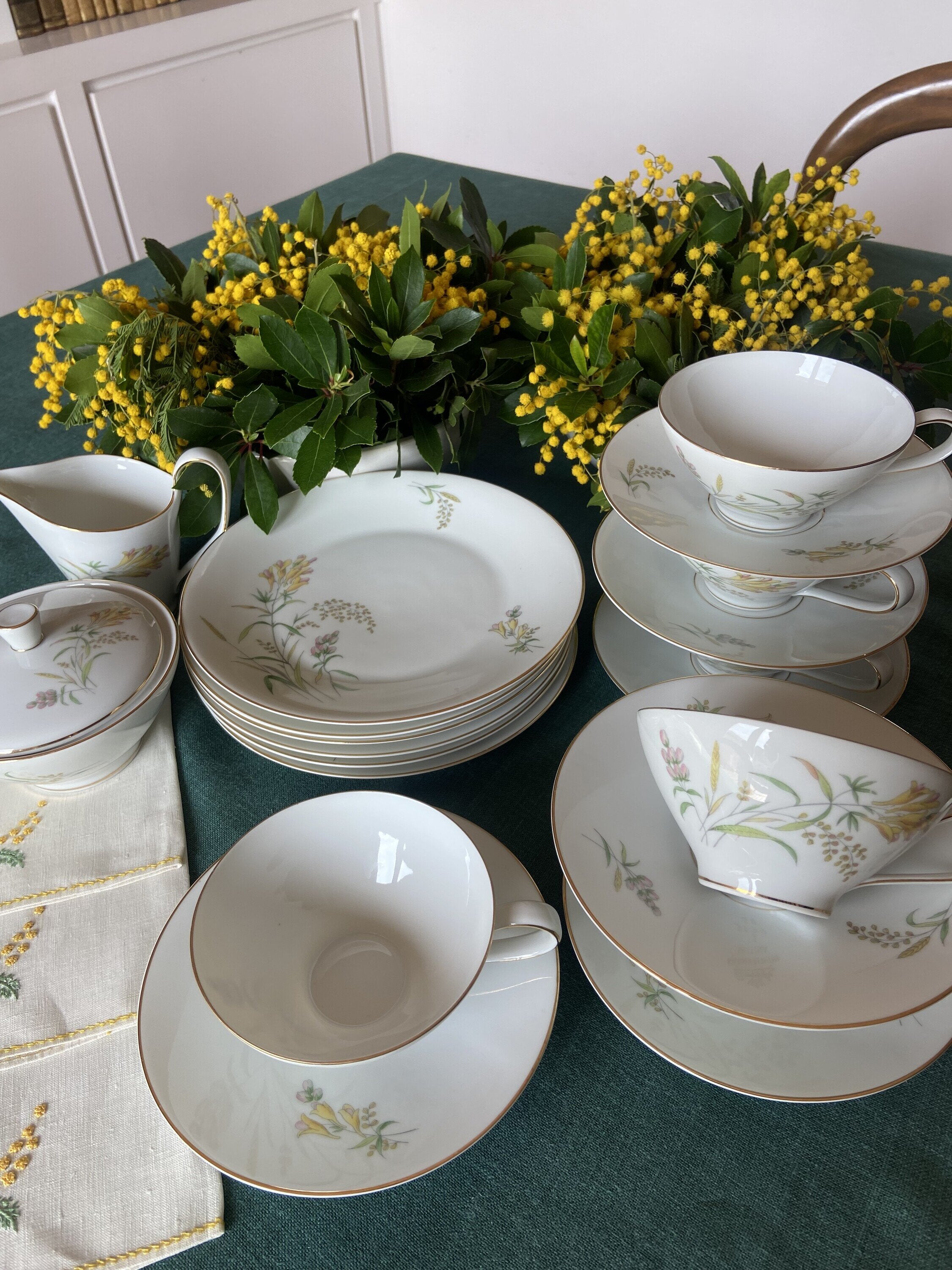 Juego de té en porcelana alemana "Rossenthal"