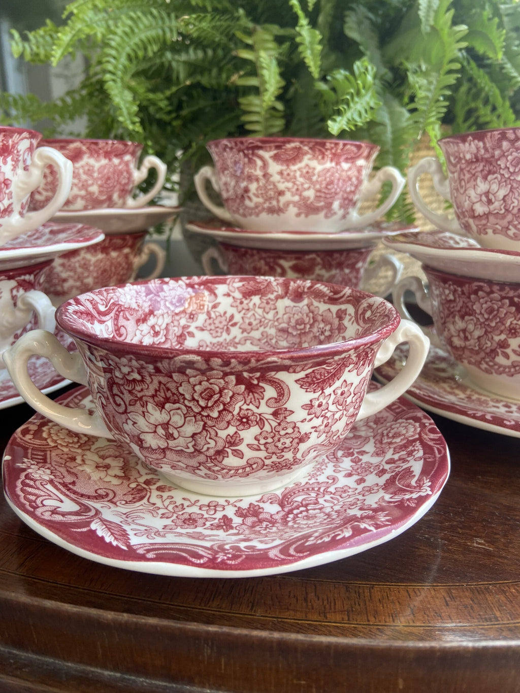 9 tazas de consomé en lo de la "Cartuja de Sevilla" Pickman S.A.