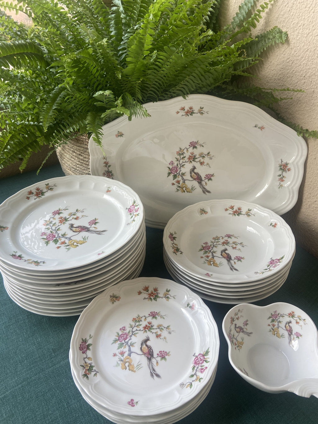 Vajilla en porcelana "Bidasoa" para 6 comensales.