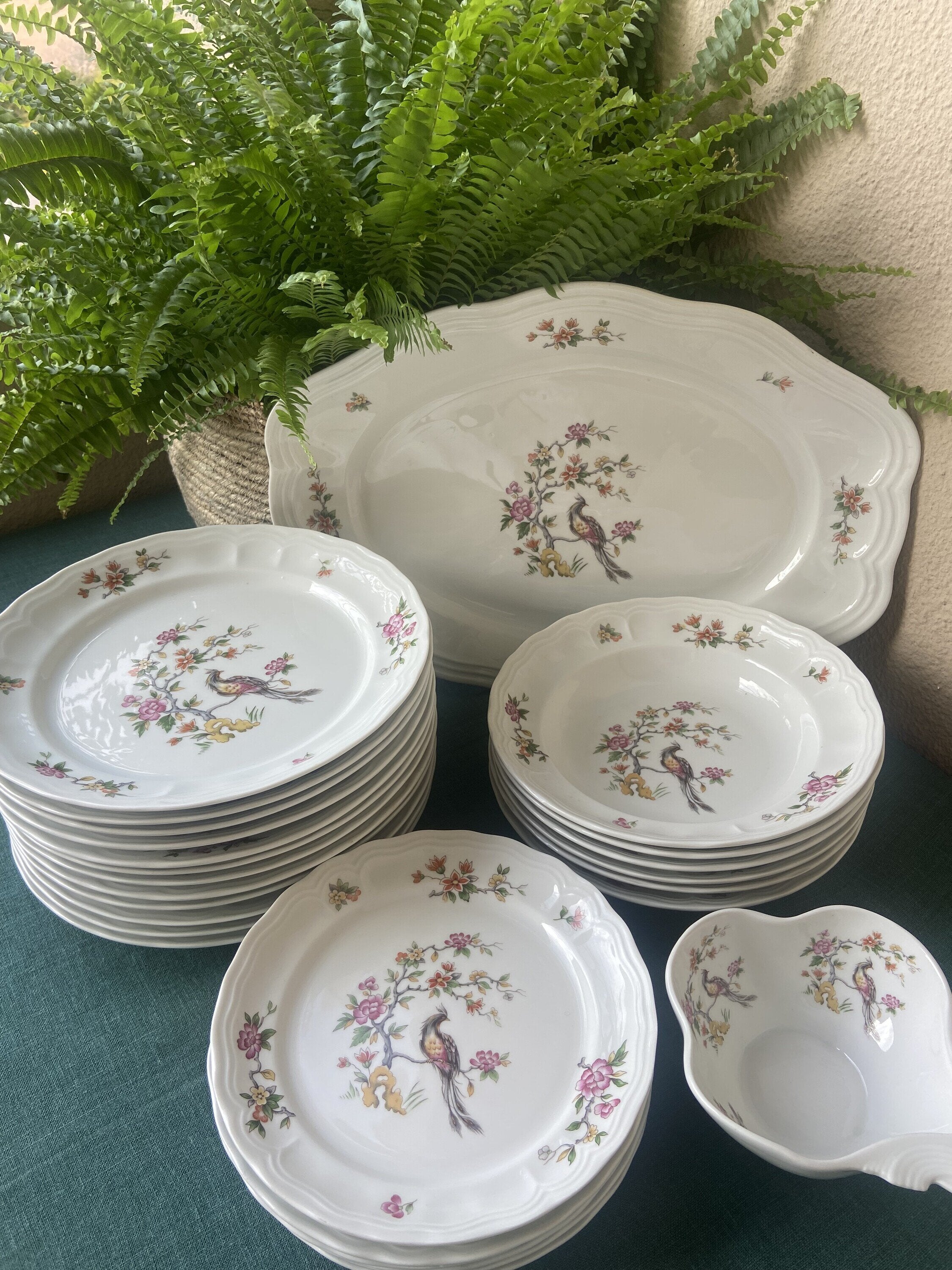 Vajilla en porcelana "Bidasoa" para 6 comensales.
