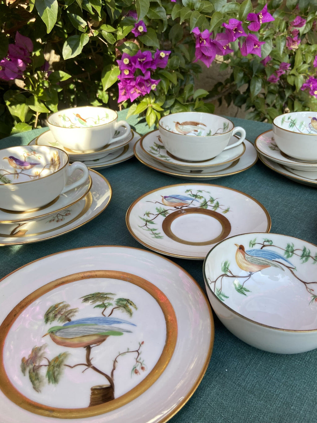 6 tazas de té con plato y 6 platos de merienda en porcelana "Bidasoa"