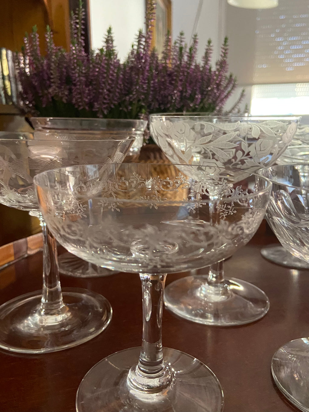 8 copas cava/postres con diferente forma, talla y serigrafia.