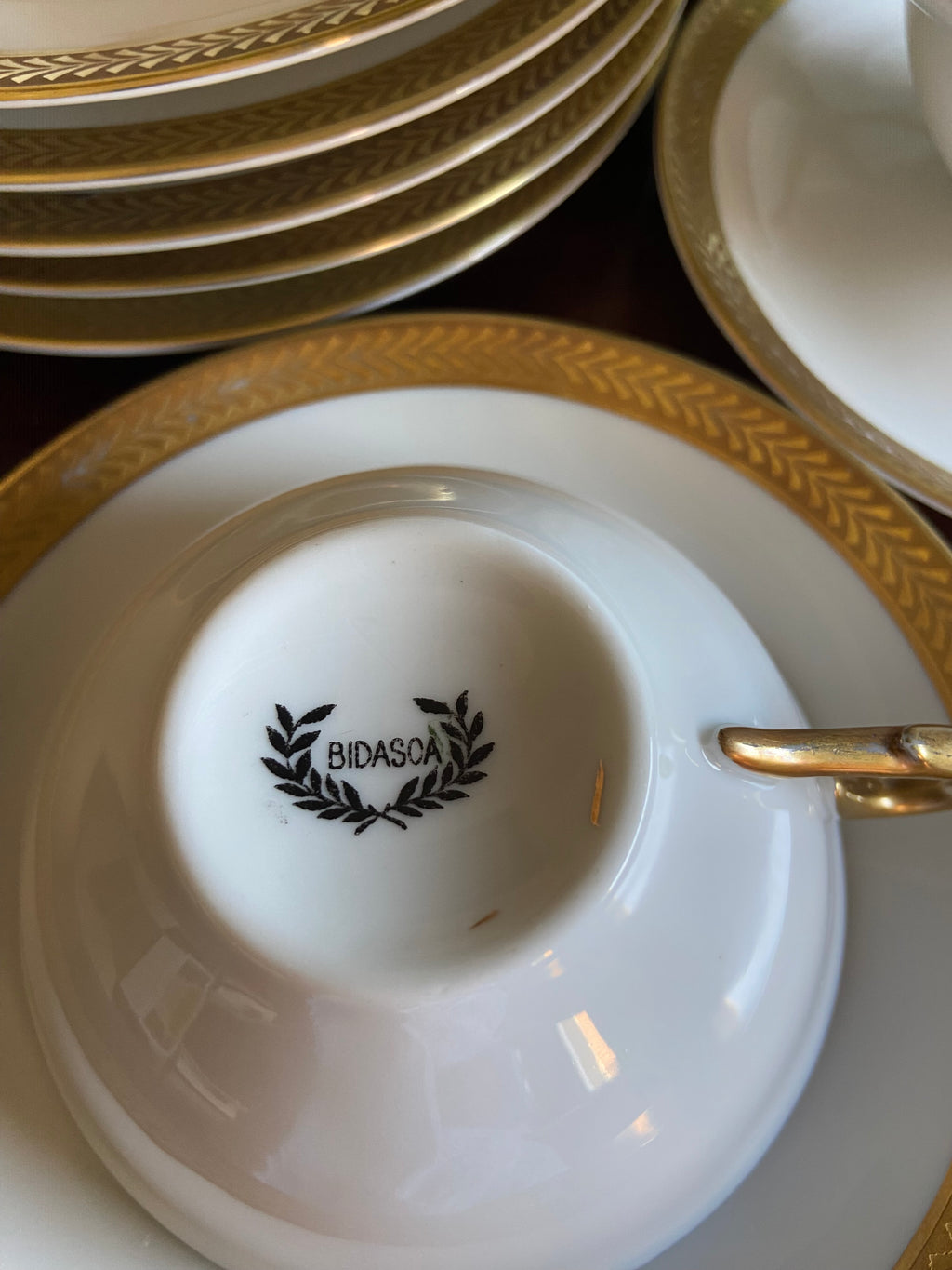 5 tazas de té/ desayuno con plato y 6 platos de merienda en porcelana "Bidasoa"