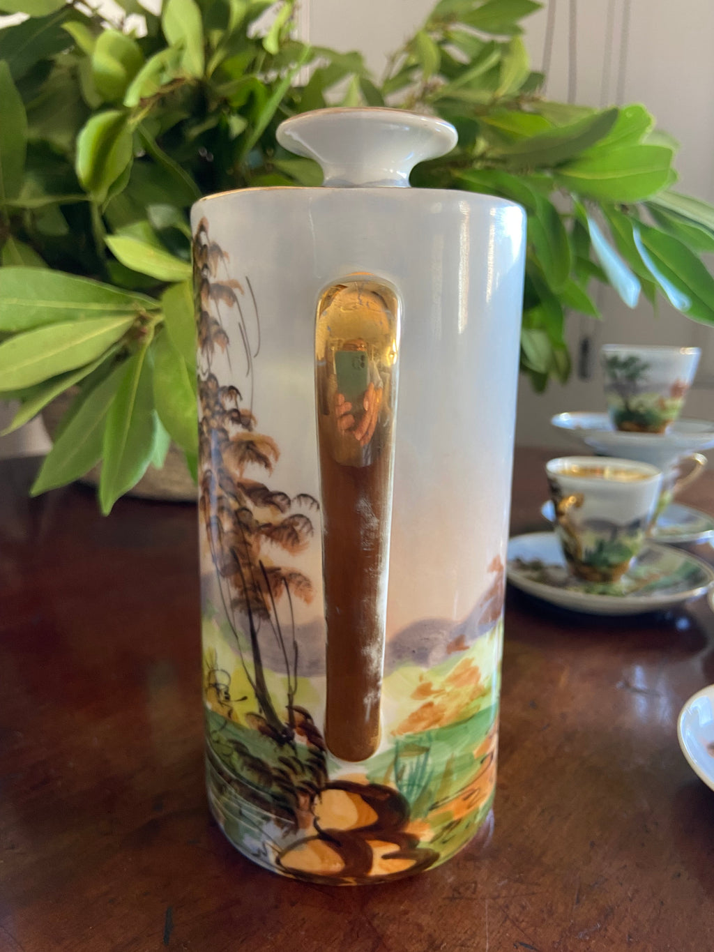 Cafetera, lechera y 6 tazas con plato en porcelana de Limoges