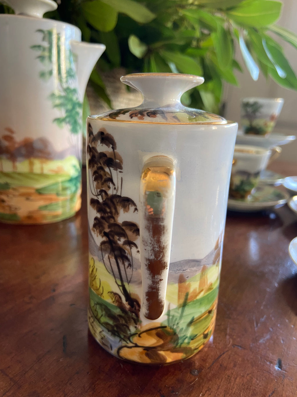 Cafetera, lechera y 6 tazas con plato en porcelana de Limoges