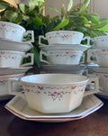 12 tazas consomé en loza inglesa "Johnson Brothers"
