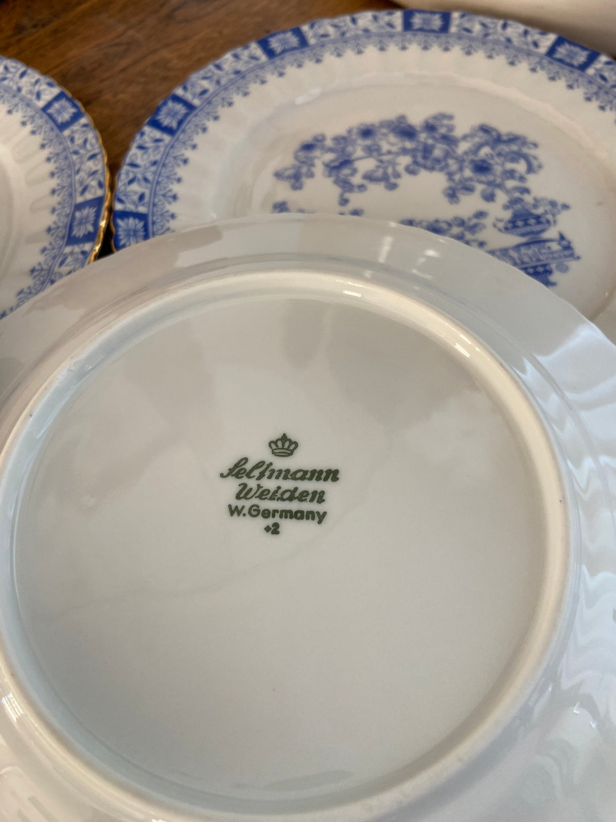 6 platos merienda en porcelana alemana "Seltman Weidenn" (mod. China Blau).