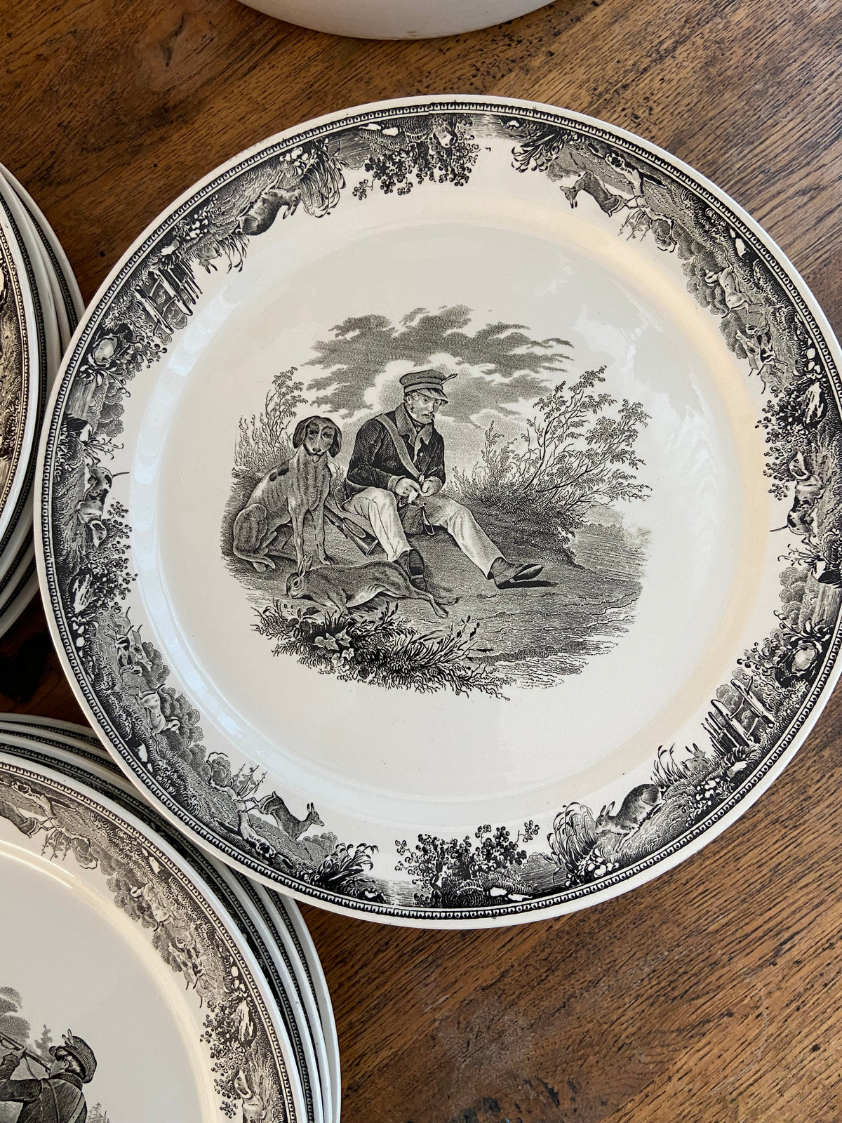 12 platos llanos en loza alemana "Villeroy & Boch"