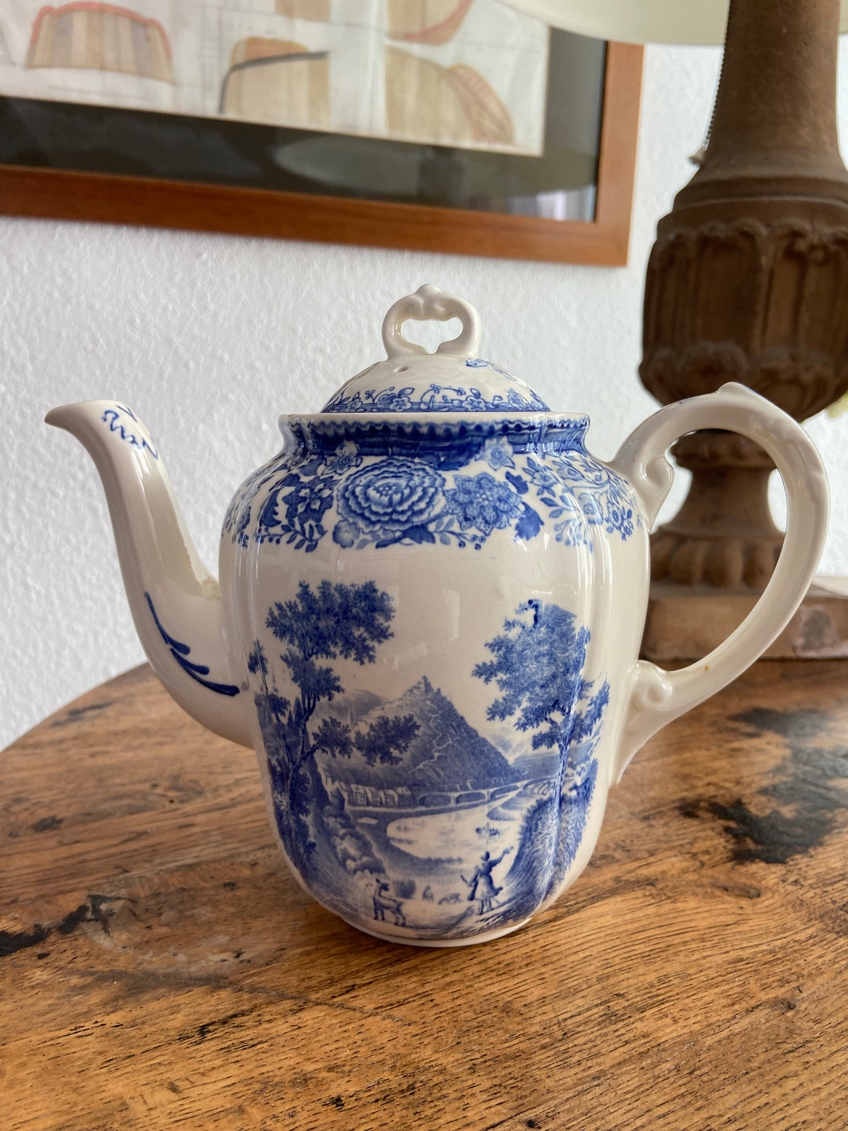 Tetera, lechera y azucarero en loza alemana "Villeroy & Boch" Burgenland.