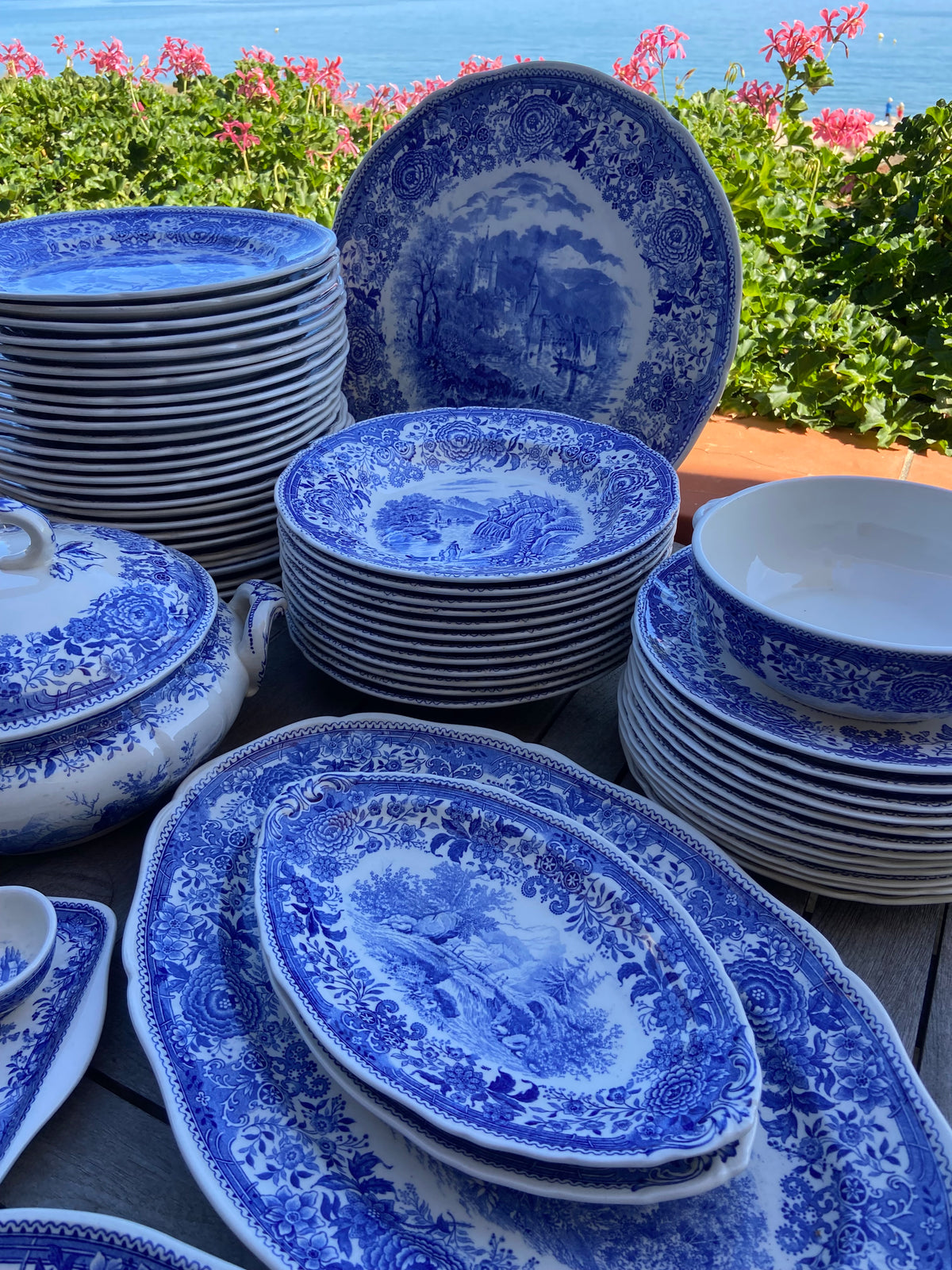 Vajilla en loza alemana "Villeroy & Boch" (mod. Burgenland)