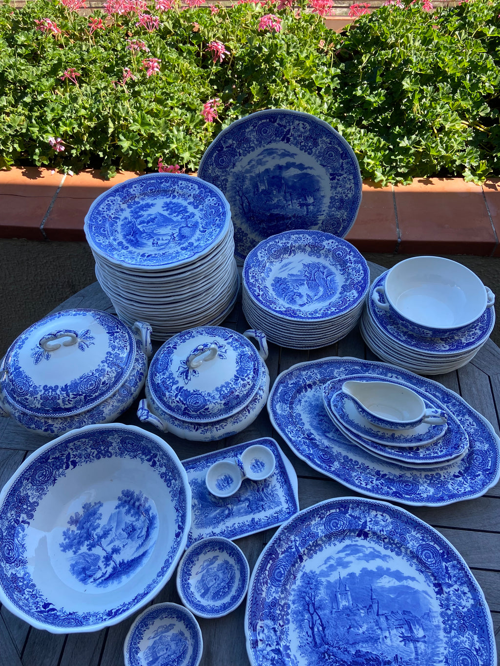 Vajilla en loza alemana "Villeroy & Boch" (mod. Burgenland)