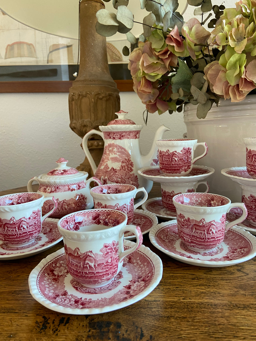 Cafetera, azucarero y 8 tazas en loza inglesa "Adams"