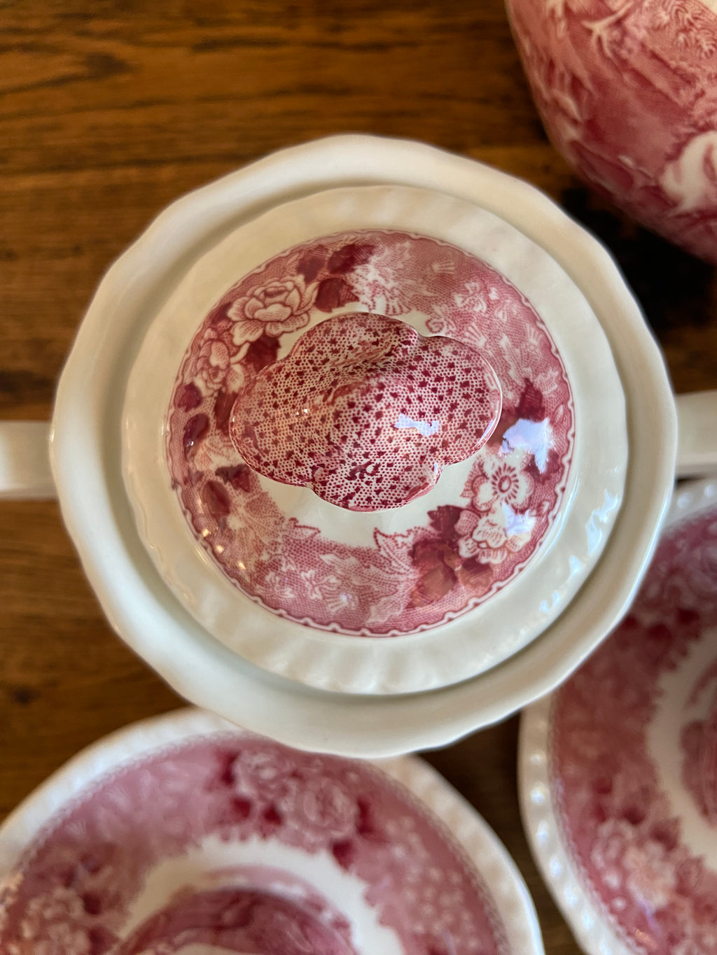 Cafetera, azucarero y 8 tazas en loza inglesa "Adams"