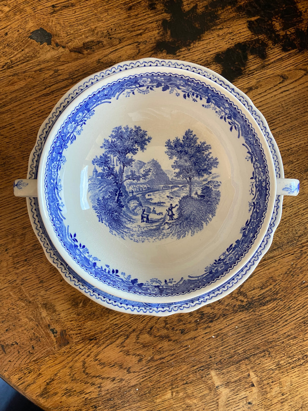 4 tazas de consomé en loza alemana "Villeroy & Boch"