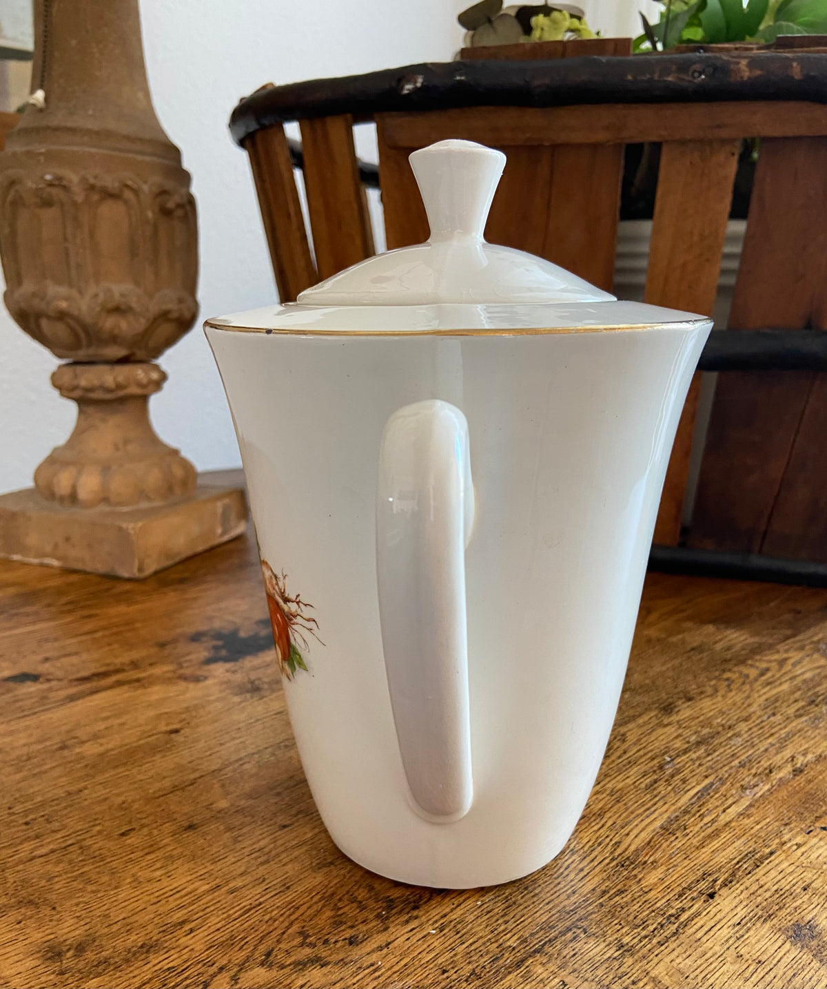 Tetera en porcelana francesa "Moulin de Loups"(mod.Potager)