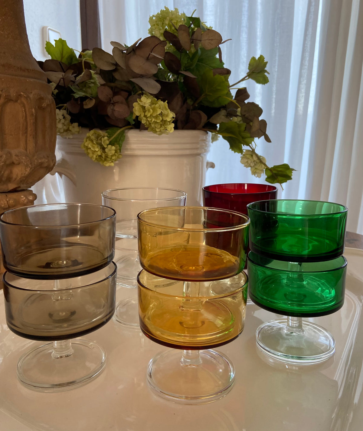 10 copas cava/postre en vidrio francés de colores.