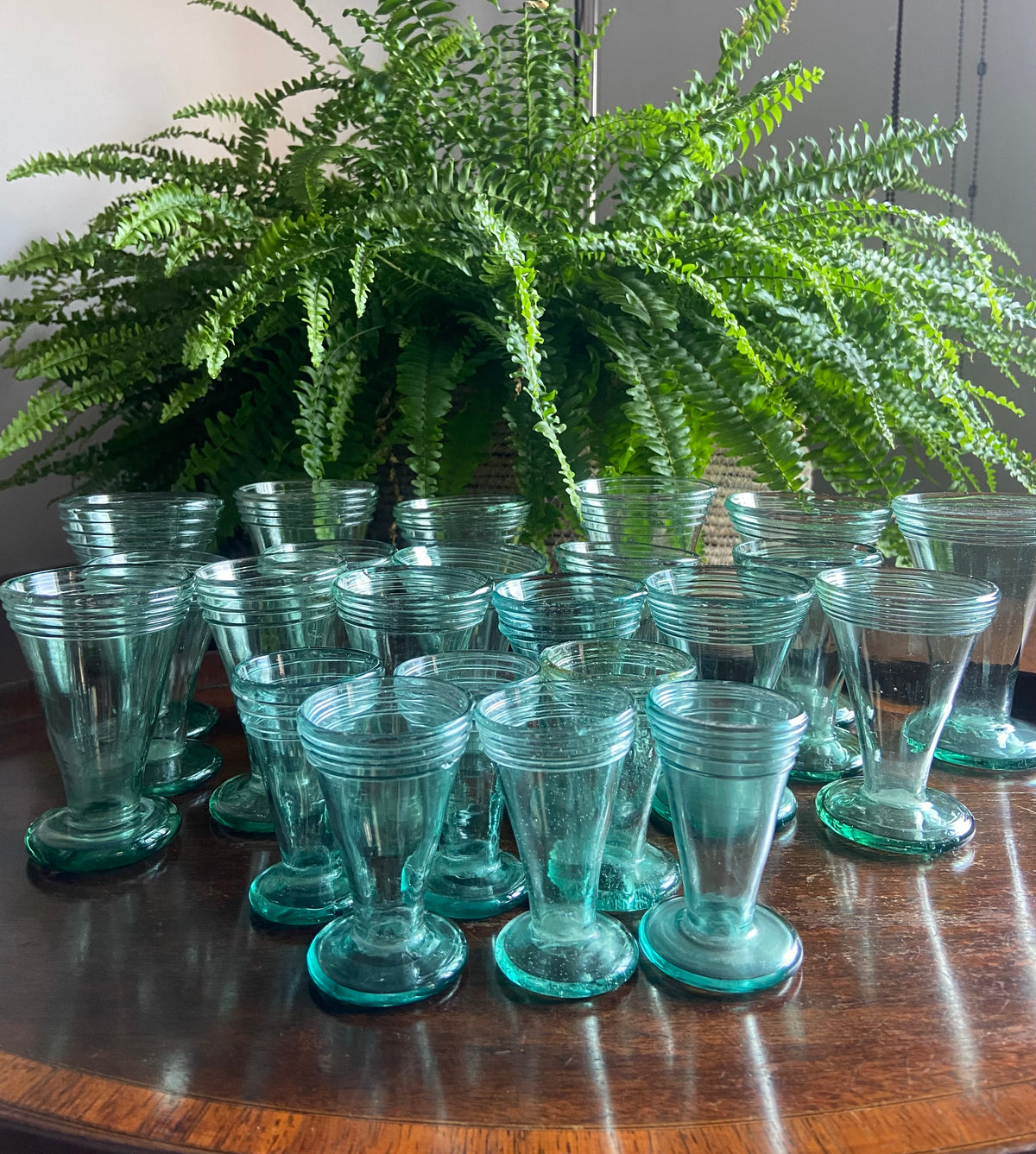 22 vasos  en vidrio Mallorquín "Gordiola"