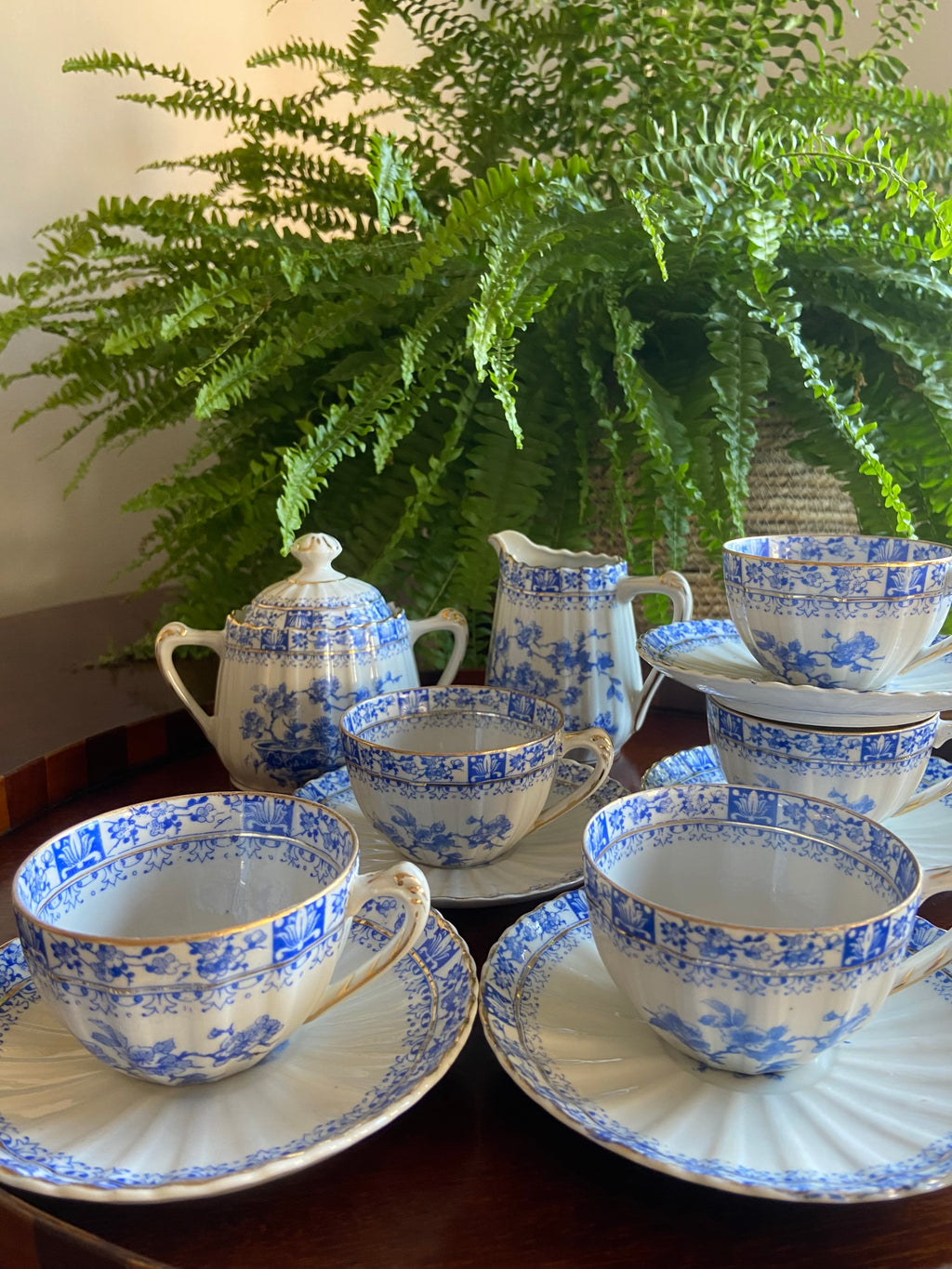 Lechera, azucarero y 5 tazas de café en porcelana "Saint Claire" (mod. China Blau)