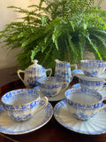 Lechera, azucarero y 5 tazas de café en porcelana "Saint Claire" (mod. China Blau)